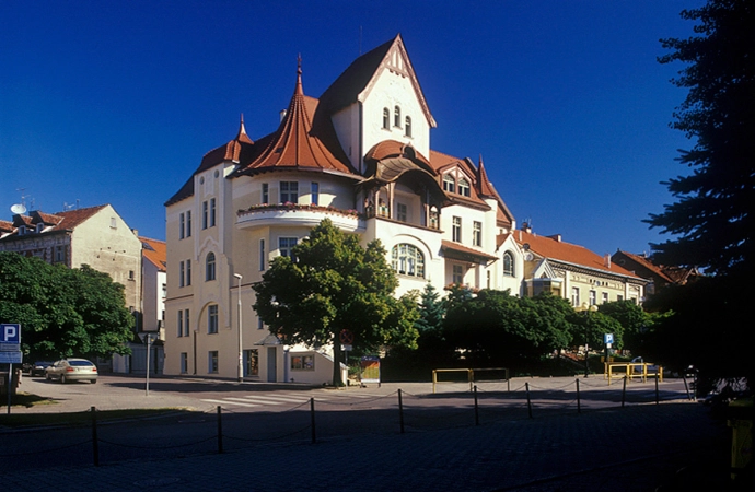 Miejski Ośrodek Kultury w Olsztynie zaprasza na wystawę realizowaną w cyklu letnich wydarzeń artystycznych „Ulotne”.